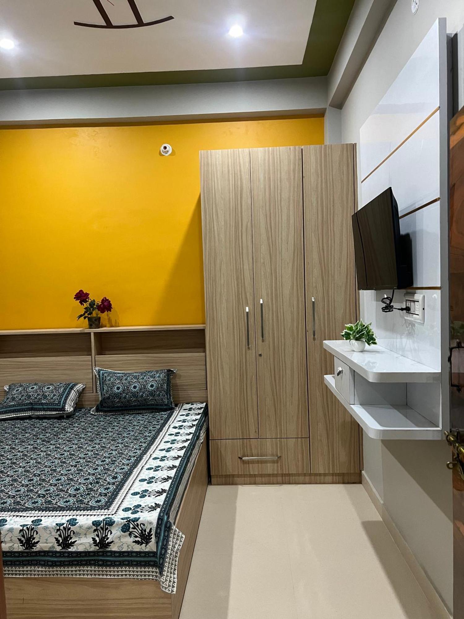 Sg Home Stay Ayodhya Exterior photo